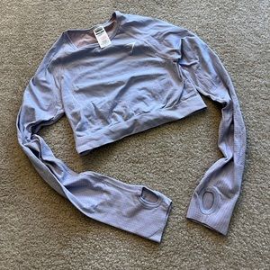 Light purple long sleeve gym shark crop top!